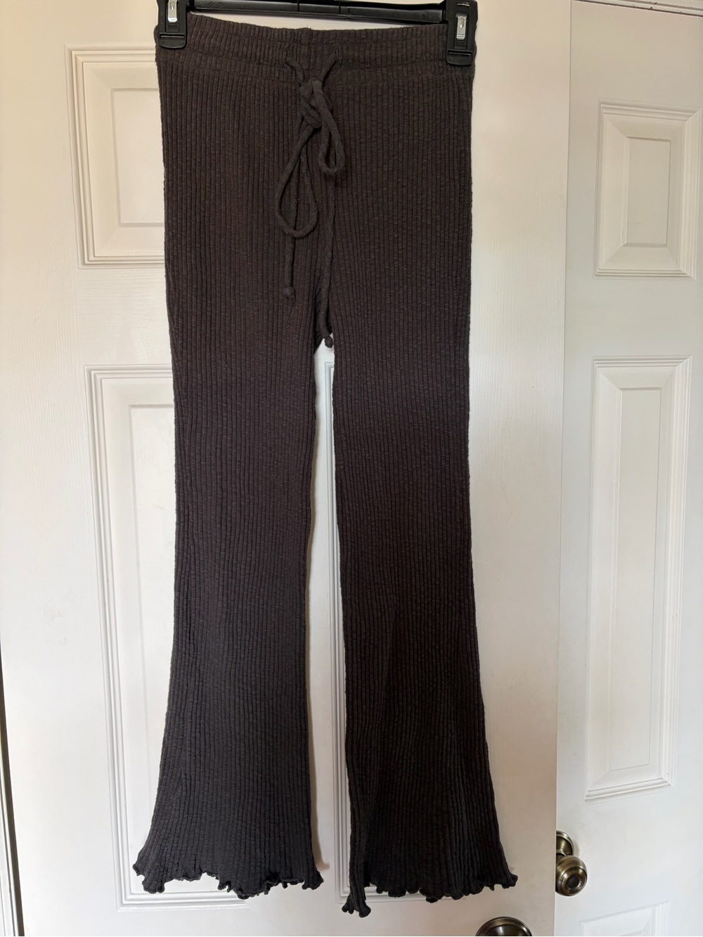 Billabong Ribbed Wide-Leg Knit Pants in Charcoal - Picture 2 of 8